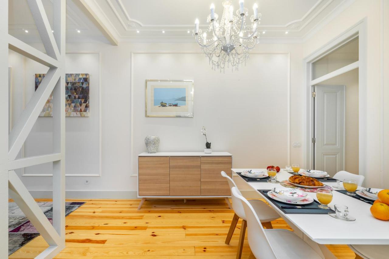 Whome Luxury Stay In Prime Location W/ Ac, Lift & Private Patio Lisboa Dış mekan fotoğraf