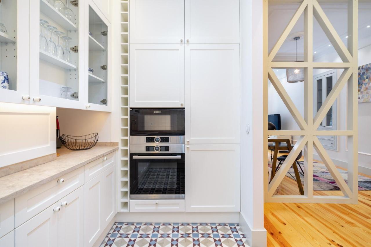 Whome Luxury Stay In Prime Location W/ Ac, Lift & Private Patio Lisboa Dış mekan fotoğraf